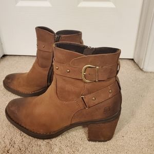 Born ankle boots